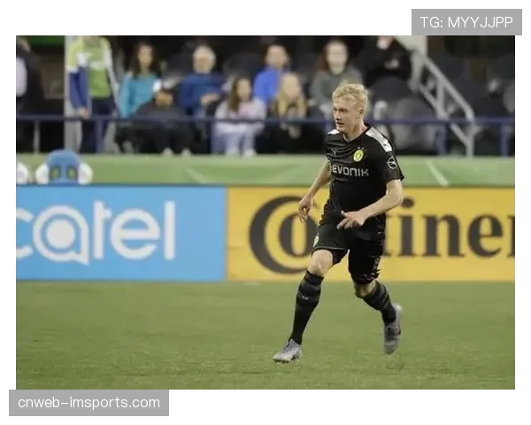 深度战术复盘:剖析罗马四月防守反击效率跃居联赛榜首的原因 深度战术复盘:剖析罗马四月防守反击效率跃居联赛榜首的原因